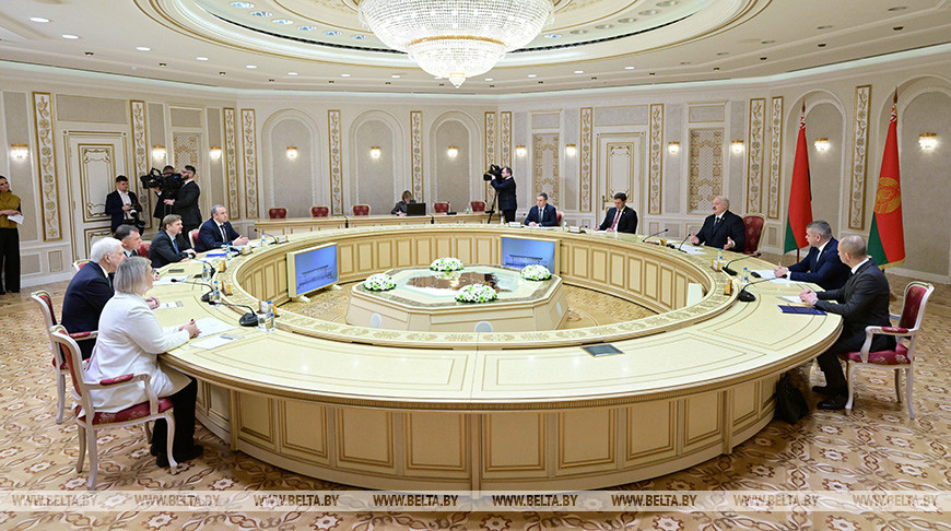 Лукашенко встретился с губернатором Ростовской области России