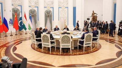 Путин встретился с главами правительств стран ШОС