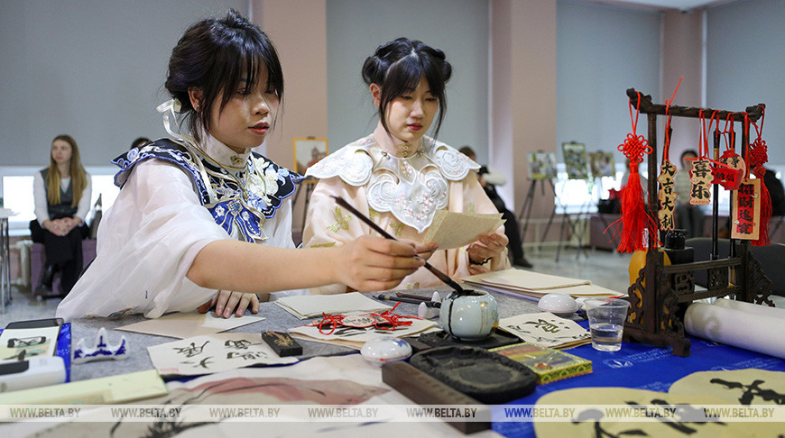 Более 500 иностранных студентов присоединилось к фестивалю творчества F.-ART.bу-2025