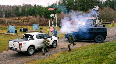 Один день в экипировке: как журналисты и блогеры Могилевщины познакомились с работой ОМОНа изнутри