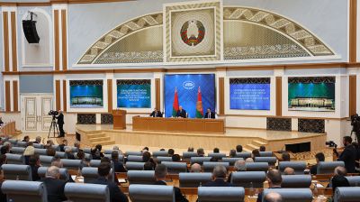 Лукашенко собрал большое совещание по развитию научной сферы
