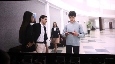 "Мы сделали все возможное, чтобы удивить". Режиссер "Переломного момента" о дошлифовке фильма