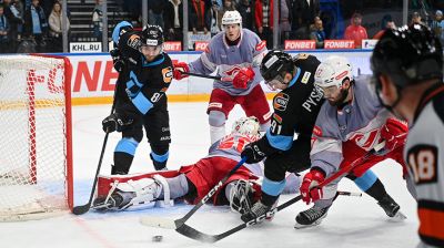 Хоккеисты минского "Динамо" отправили шесть безответных шайб в ворота "Спартака"