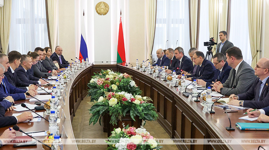 Пассажирская и сельхозтехника, лифты. Что Беларусь предлагает Ярославской области