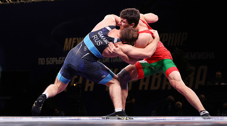 Белорусские борцы завоевали четыре золота на домашнем турнире памяти Караваева