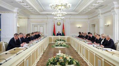 Лукашенко на заседании Президиума ВНС озвучил повестку предстоящего собрания