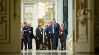 Главы делегаций ЕАГ посетили Дворец Независимости