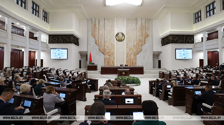 Депутаты Палаты представителей рассмотрели проект программы соцэкономразвития 