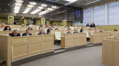 Совет Республики одобрил законопроект о бюджете фонда соцзащиты населения на 2026 год 