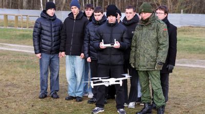 Полет нормальный. Первый набор операторов беспилотников завершает курс подготовки в БелГУТе