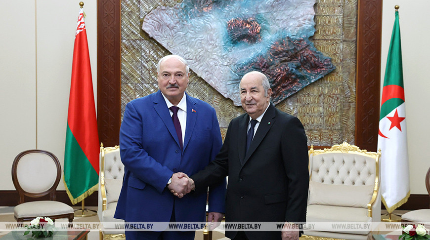 Встреча Лукашенко с Президентом Алжира Теббуном проходит во дворце "Эль-Мурадия"