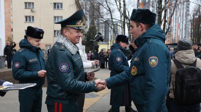 Спасатели и ветераны МЧС получили ключи от новых квартир в Минске