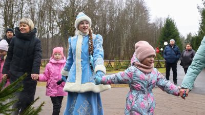 Возвращение Снегурочки большим праздником отметили в Беловежской пуще