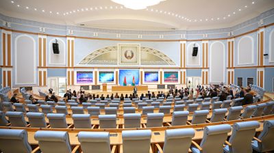 Дворец Независимости посетили молодые госслужащие