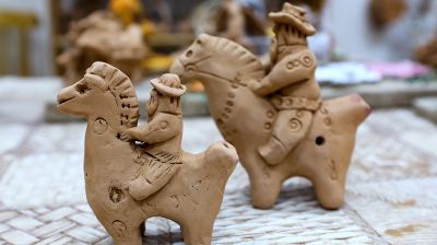 Символы 2026 года изготавливают витебские керамисты