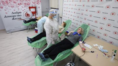 В рамках акции БКК "Сила волонтерского сердца" уже сдали кровь почти 1600 волонтеров 
