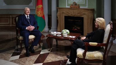 Лукашенко дал интервью американской телекомпании "Ньюсмакс"