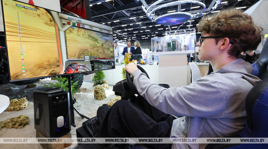 VR-фермы, BulbaTech, гоночный грузовик. Чем удивляет выставка "Моя Беларусь"