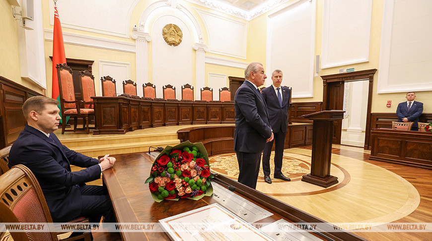 Коллективу Конституционного Суда представили нового председателя
