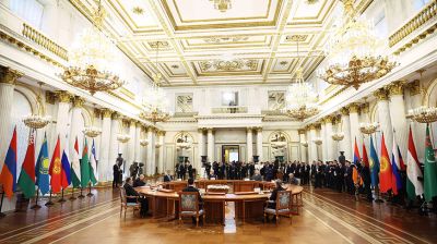 Рабочий визит Лукашенко в Россию продолжился неформальной встречей лидеров стран СНГ в Эрмитаже