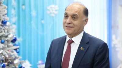 Вольфович в рамках благотворительной акции "Наши дети" посетил Волковысский районный центр коррекционно-развивающего обучения и реабилитации