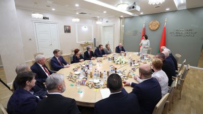 В Совете Республики состоялась встреча с советом старейшин 