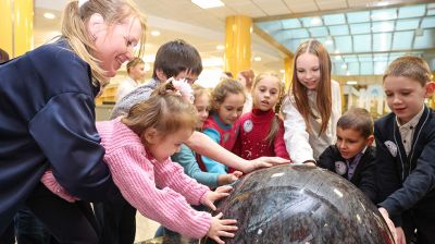 БСЖ организовал праздник для 100 ребят из Гомельской и Гродненской областей в Национальной библиотеке