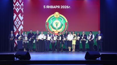 Профессия помогать. В Минске наградили лучших работников соцзащиты 