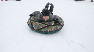 В Минске оборудованы снежные горки для зимних забав