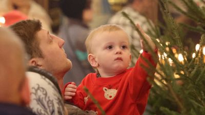 Тихая радость в шумном мире. Как минчане отмечают Рождество