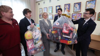 Около 3 тыс. человек в Витебской области получили помощь в рамках акции "Елка желаний"