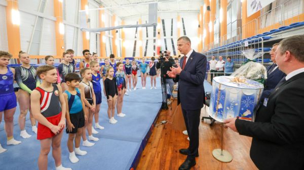 Крутой посетил Центр по прыжкам на батуте в Витебске