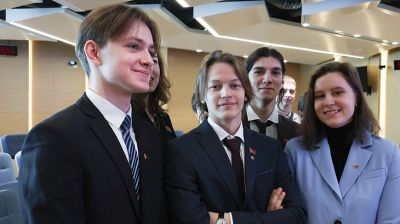 Победителей международных олимпиад чествовали в индустриальном парке "Великий камень"