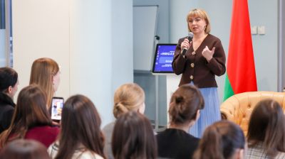 "Неслучайные встречи". Председатель БСЖ встретилась со студентами