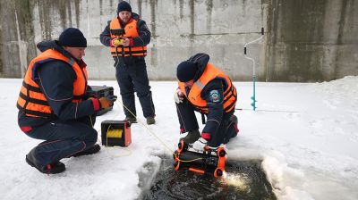 Тестирование подводного дрона-робота провели на Гродненской ГЭС 