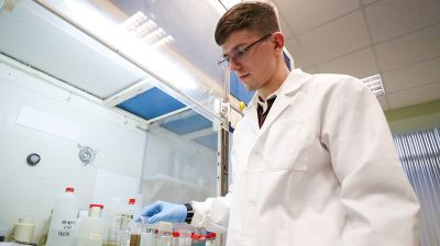 Метод, которого нет в учебниках. Белорусский ученый разрабатывает новый способ лечения патологий