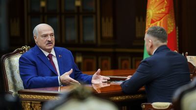 Лукашенко дал совет по АПК: копить деньги не надо, лучше вкладывать в дело, в землю
