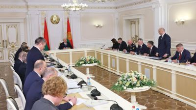 Лукашенко о перспективах Витебской области: нужен пошаговый антикризисный план