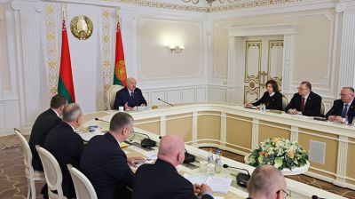 Работа антикризисных управляющих, выплата заработка. Темы совещания Лукашенко с Совмином