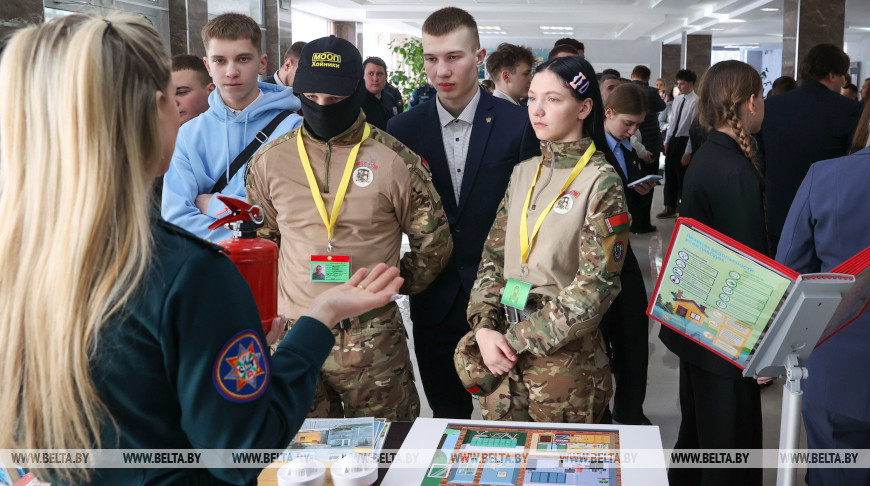 Около 120 бойцов Молодежных отрядов охраны правопорядка объединил областной сбор в Гомеле