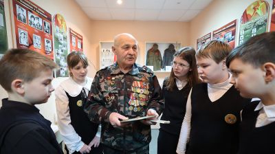 "Герои были рядом - обычные парни чуть старше 18 лет". Полочанин рассказал о службе в Афганистане 