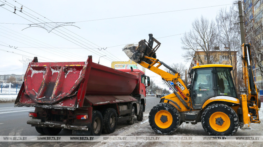 В Гомеле стартовал декадник по уборке снега
