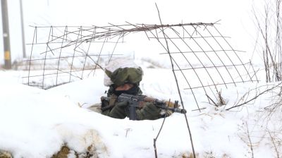  Атаки дронов, засады противника: с чем сталкиваются десантники во время проверки боеготовности ВС