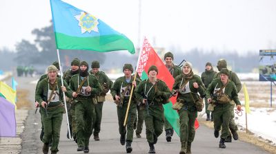 Брестские десантники пробежали марш-бросок на 5 км во время проверки боеготовности ВС