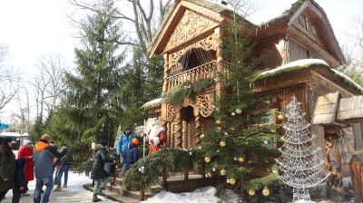 Туристы почти со всех континентов побывали в гостях у белорусского Деда Мороза