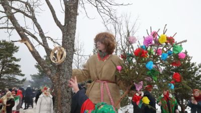 Старинный обряд "Чырачка" провели в агрогородке Тонеж