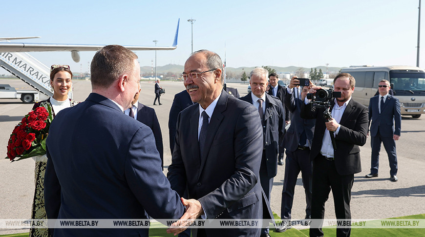 Турчин прибыл с официальным визитом в Узбекистан