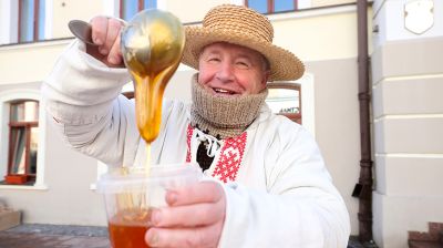 Банкуха, кузнечный мех и дубовые бочки. Чем удивляет ярмарка мастеров "Казюкi" в Гродно