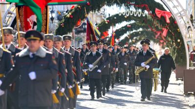Гродненские милиционеры прошли торжественным маршем по центру города