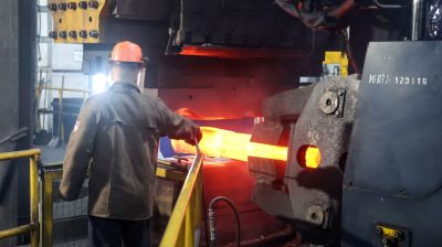 Почему промышленность - ключ к развитию регионов, рассказали на Могилевском металлургическом заводе